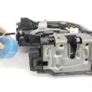 BMW 5 SERİSİ (G30) SAĞ ARKA KAPI KİLİDİ